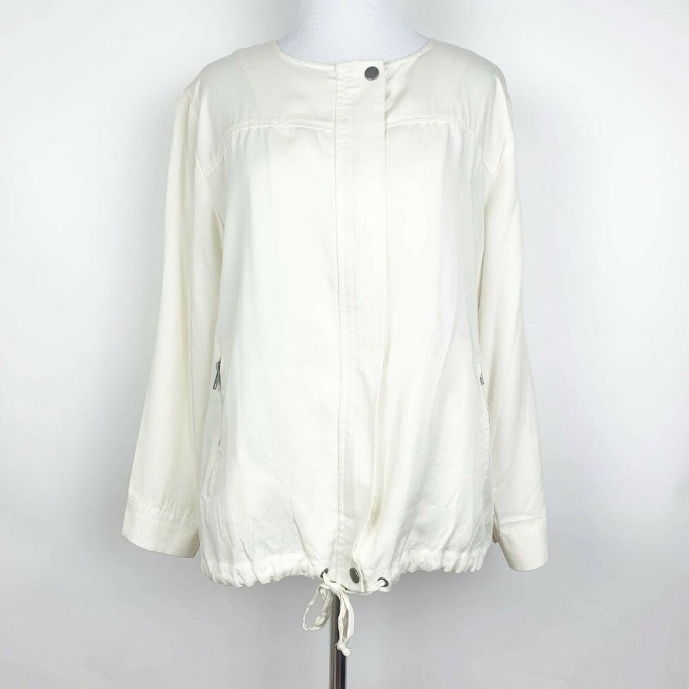 Cupcakes and Cashmere Woven Jacket Zip Closure